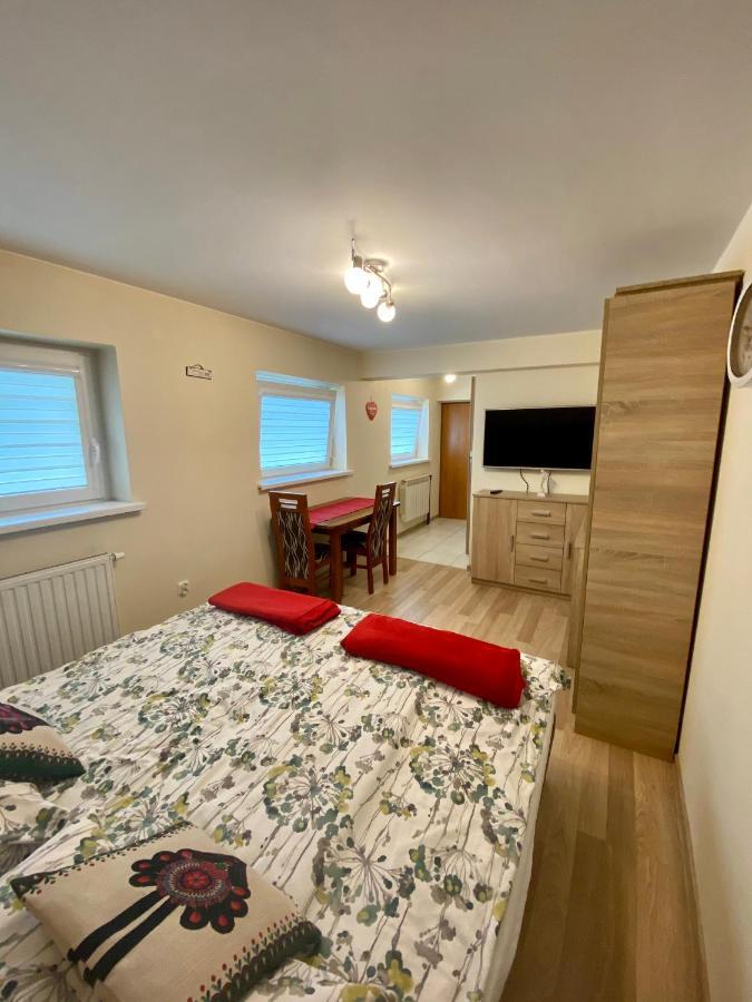 Osrodek Wczasowo-Kolonijny Gron Bed and Breakfast Biały Dunajec Buitenkant foto