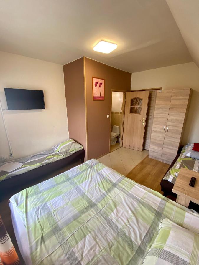 Osrodek Wczasowo-Kolonijny Gron Bed and Breakfast Biały Dunajec Buitenkant foto