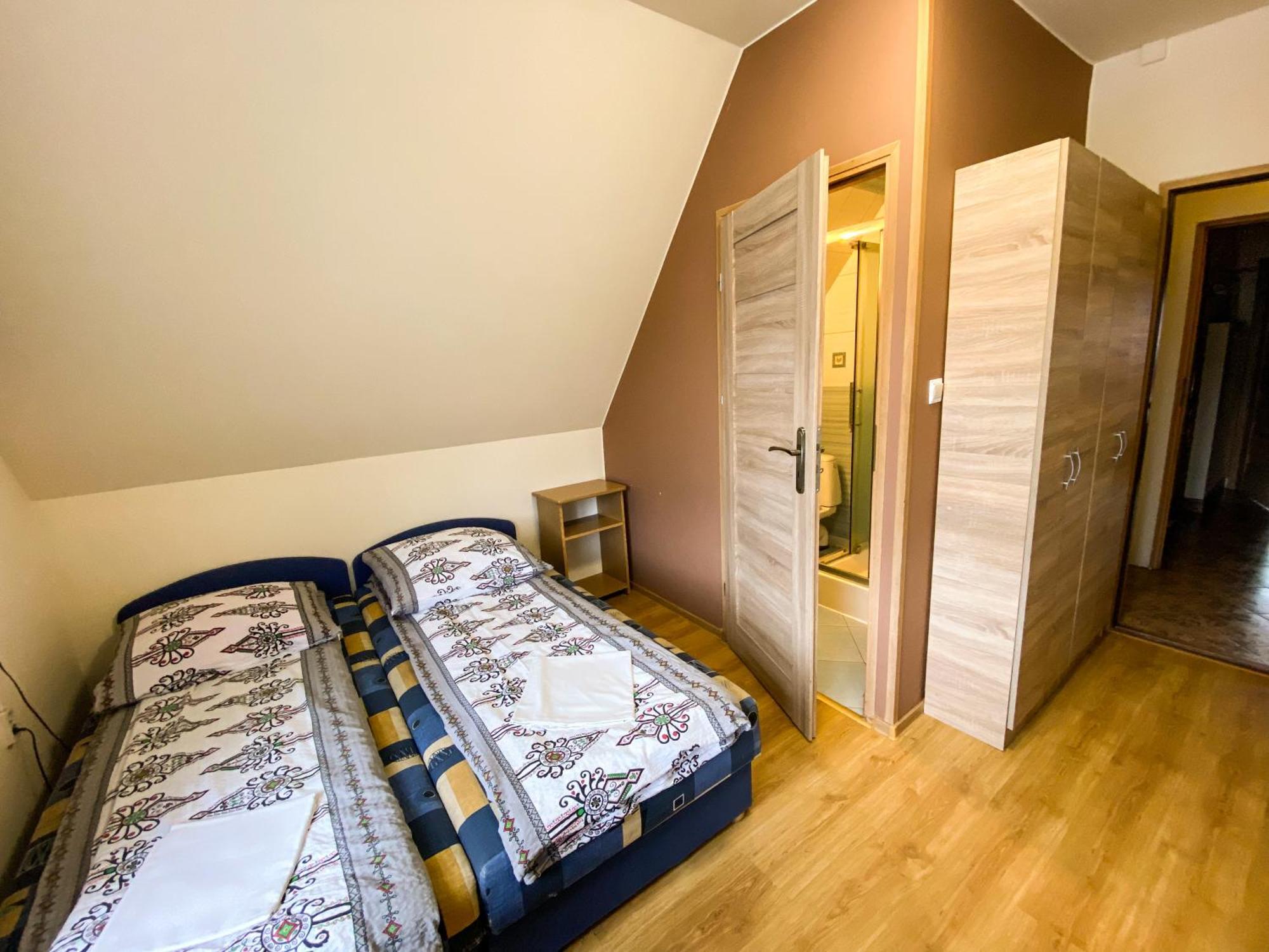Osrodek Wczasowo-Kolonijny Gron Bed and Breakfast Biały Dunajec Buitenkant foto