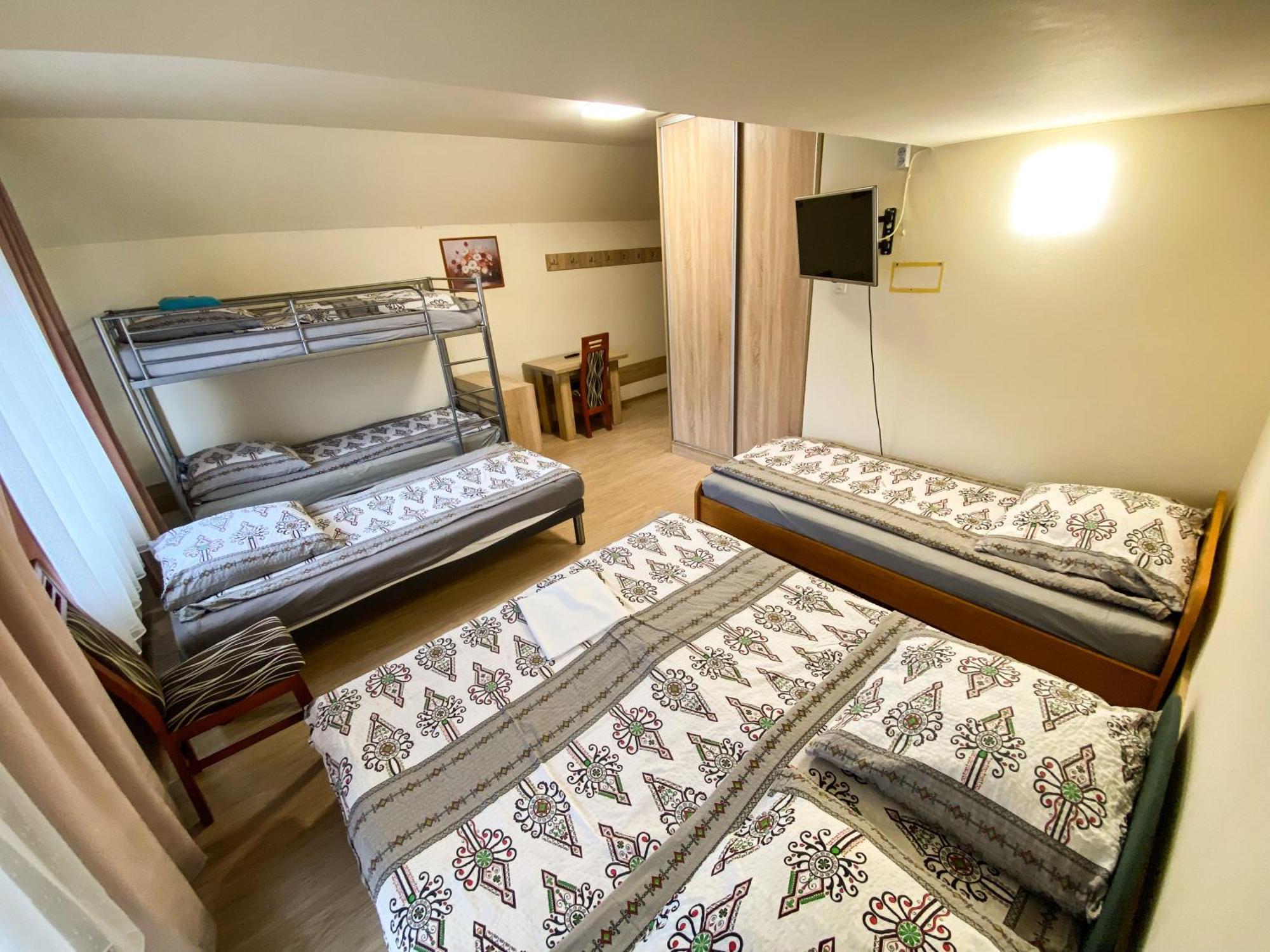 Osrodek Wczasowo-Kolonijny Gron Bed and Breakfast Biały Dunajec Buitenkant foto